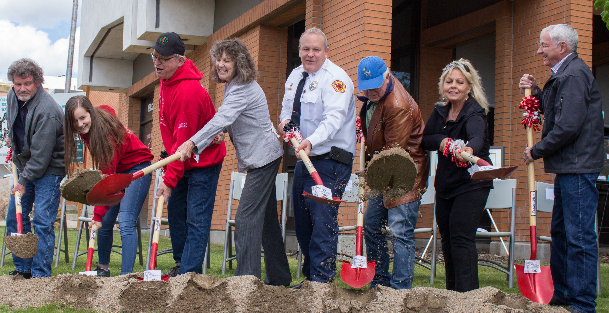 "Shovel brigade" breaks ground on warehouse disaster memorial Sunday